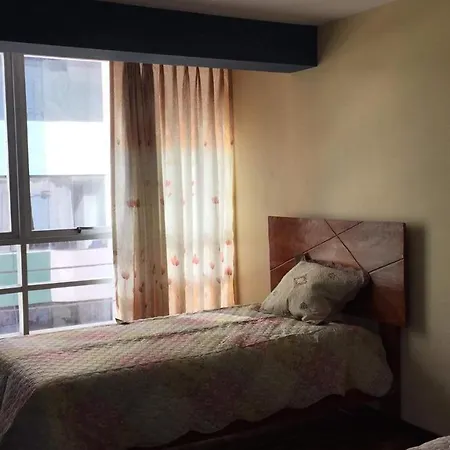Skyroom\'S Hostel
